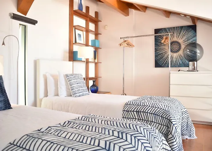 Architect-Designed Loft In A Historic Hilltop Neighborhood