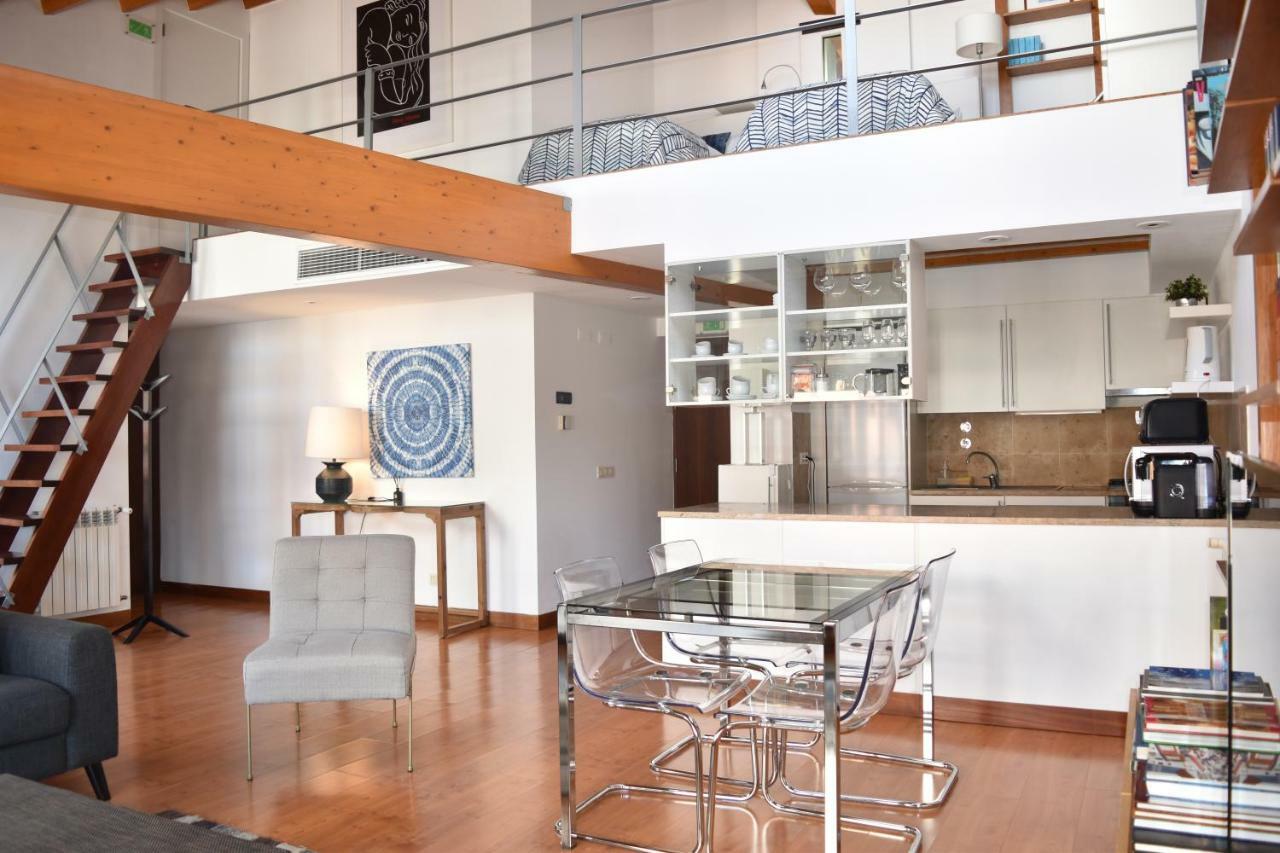 Architect-designed Loft In A Historic Hilltop Neighborhood Apartment