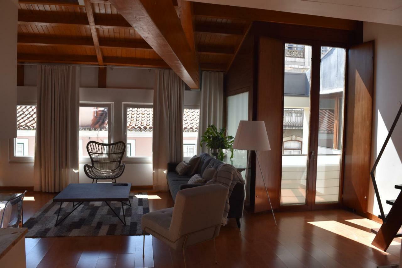 Apartment Architect-designed Loft In A Historic Hilltop Neighborhood *