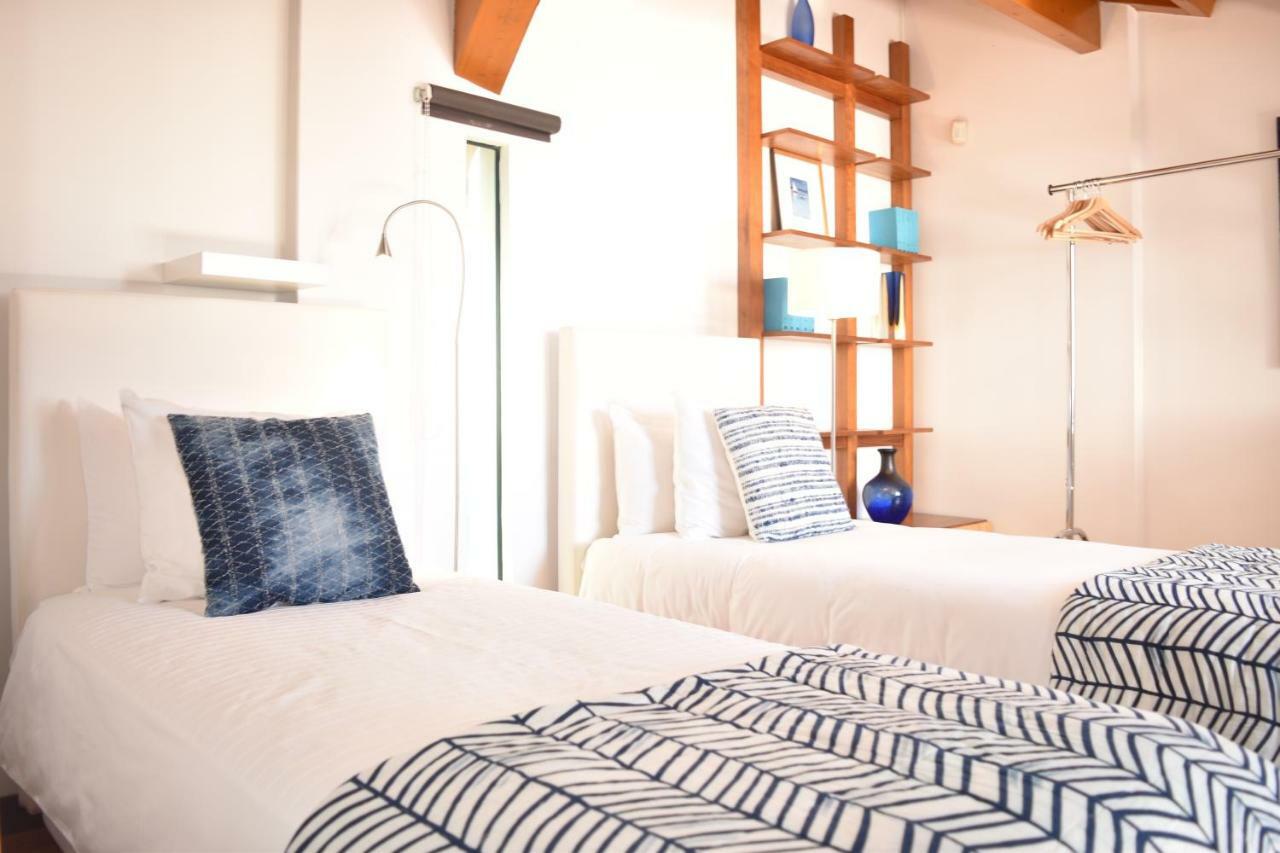 Architect-designed Loft In A Historic Hilltop Neighborhood Apartment *